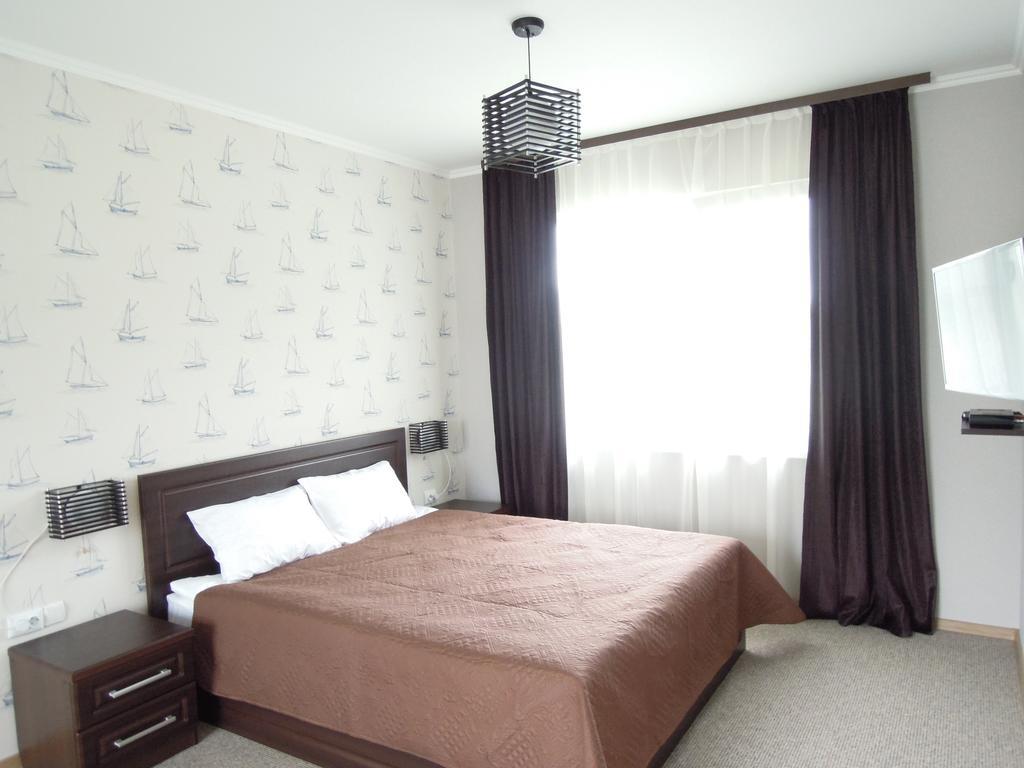 Hotel Yacht Club Mayak Dnistrivka Phòng bức ảnh
